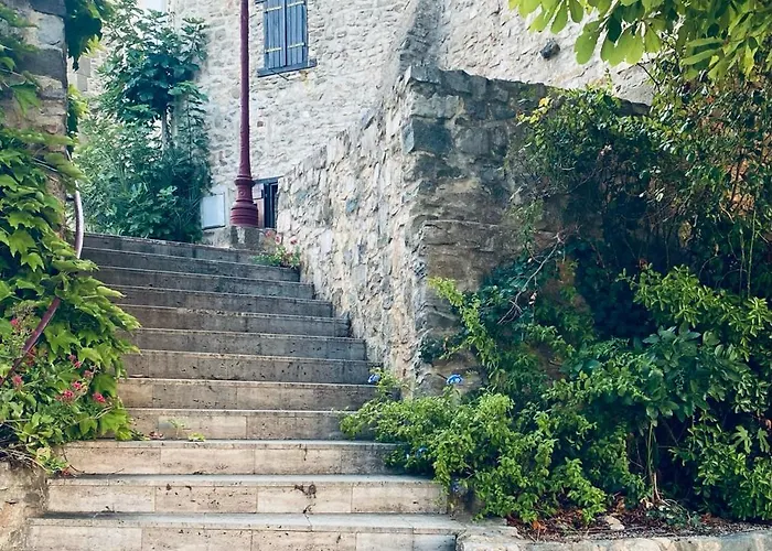 Vila Le Bastion, 15 Guests, 5 Suites, 5 Baths, Ac *